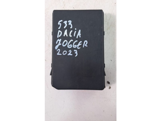 Блок предохранителей Dacia Jogger