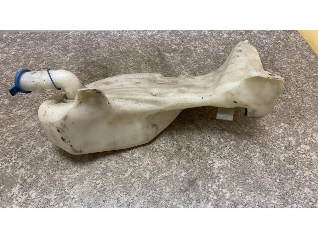 Бачок оконной жидкости