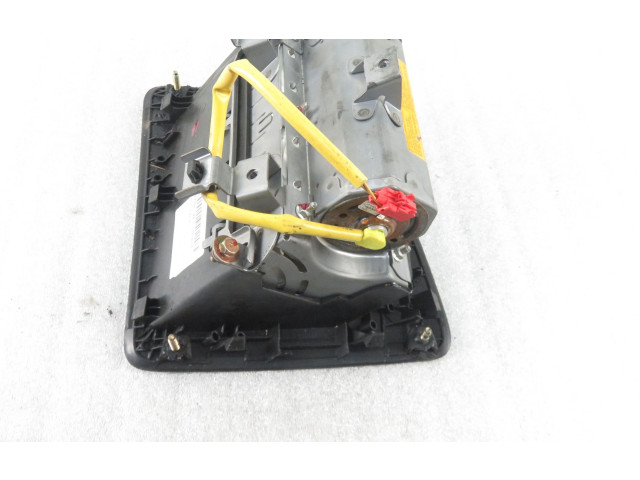 Подушка безопасности пассажира Mitsubishi Outlander