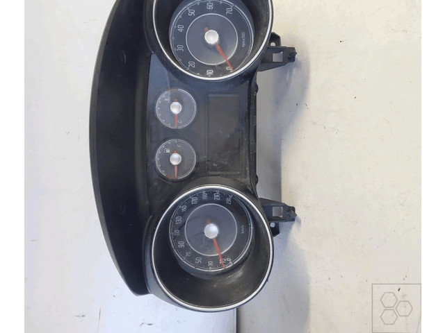 Přístrojová deska Alfa Romeo Mito 2008 Y50001