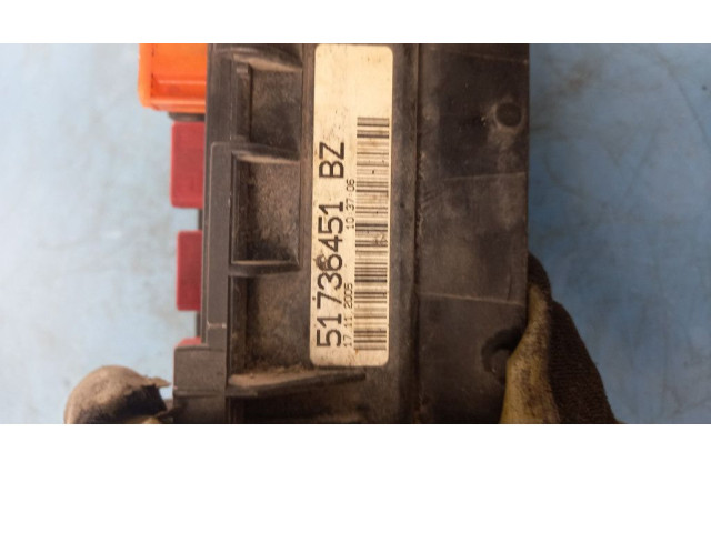   Pojistková skříňka    Fiat Punto (199) 2005