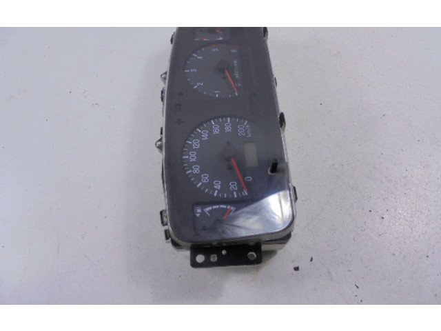 Přístrojová deska Mitsubishi Pajero 1998 MR417300, MR417300