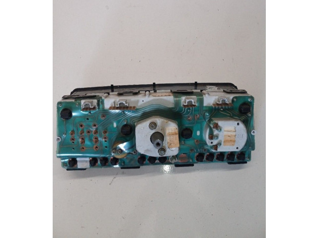 Панель приборов 39609290   Seat Ibiza I (021A)       