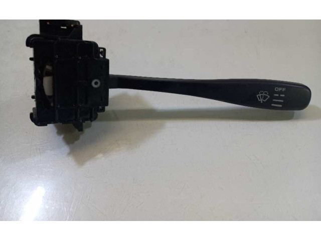 Ручка стеклоочистителей 25260VB01E Nissan PickUp