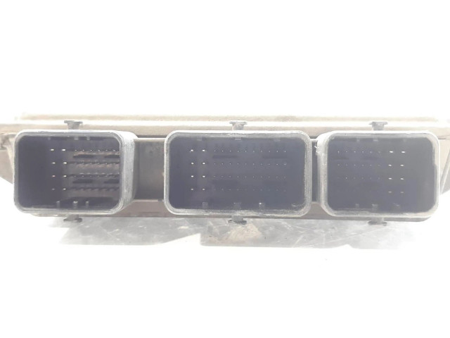 Рулевая рейка Блок управления двигателем ECU 8200454467 Renault Clio II 2001 - 2005 года