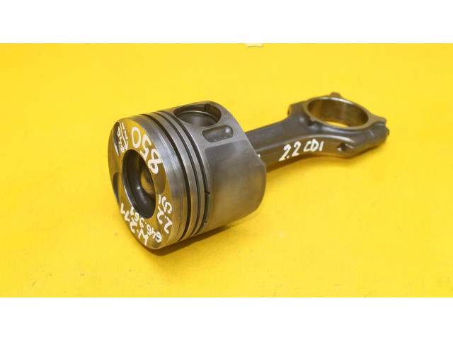 Píst    Mercedes-Benz E W211     