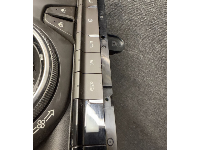 Блок управления климат-контролем 84078979, 000235226   Chevrolet Camaro