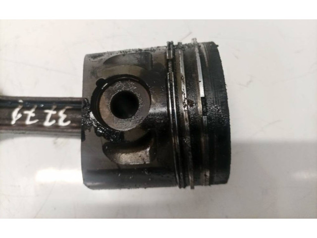 Поршень с шатуном Volkswagen Golf III