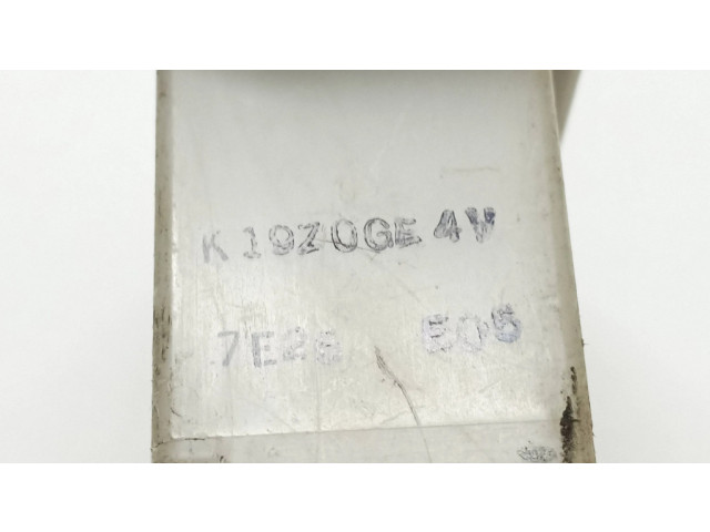 Блок управления климат-контролем K19Z0GE4V Mazda 626