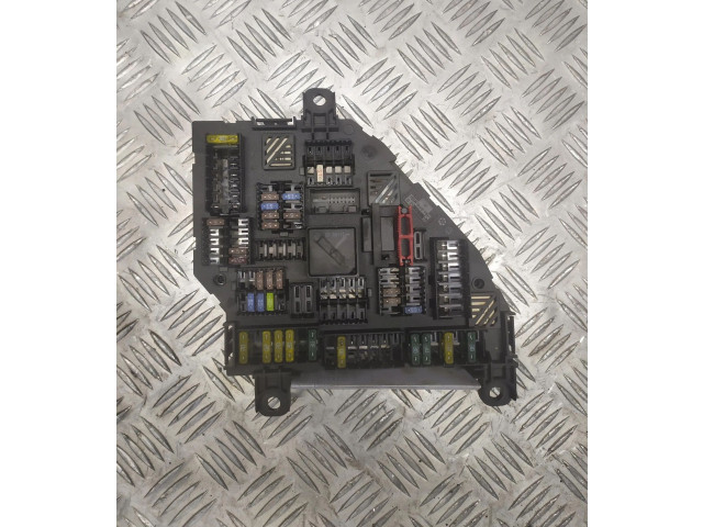 Блок предохранителей 9259468 BMW X3 F25