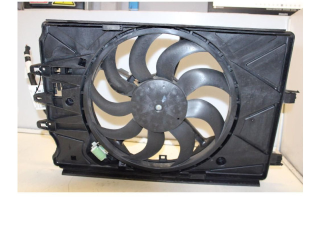 Вентилятор радиатора     52086489    Fiat 500L 