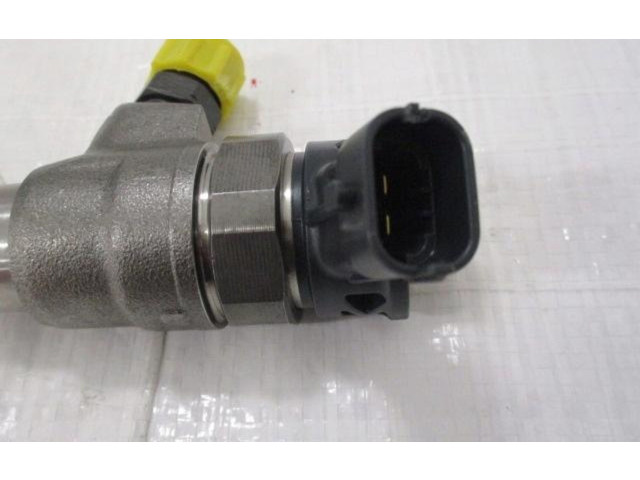 Комплект форсунок 8201636333 0445110800 Nissan Almera N17