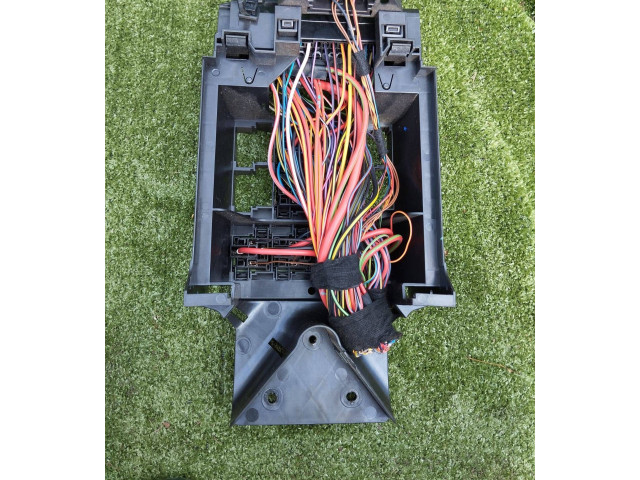 Блок предохранителей 1S0973374B, 1S0937090J Skoda Citigo