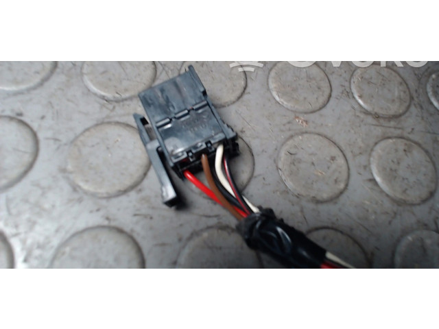 Zpětné zrcátko  Mercedes-Benz Vito Viano W638 2002    