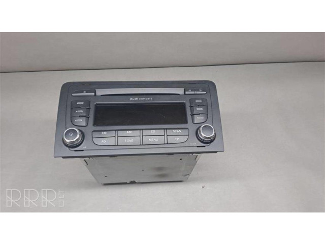 Радио/ проигрыватель CD/DVD / навигация