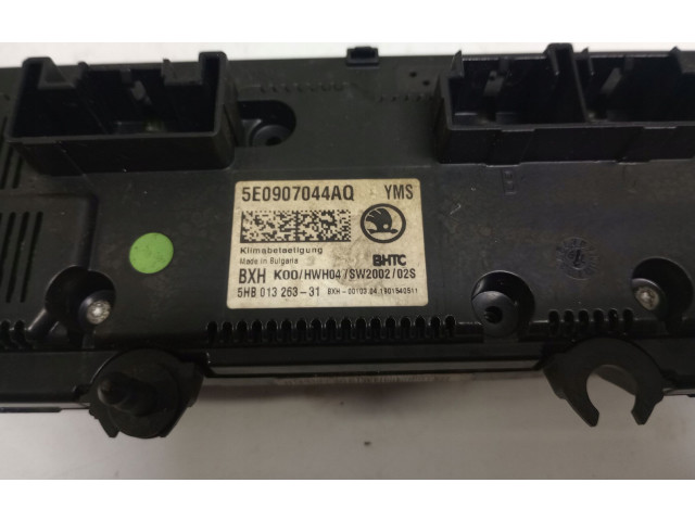 Блок управления климат-контролем 5E0907044AQ   Skoda Octavia Mk3 (5E)