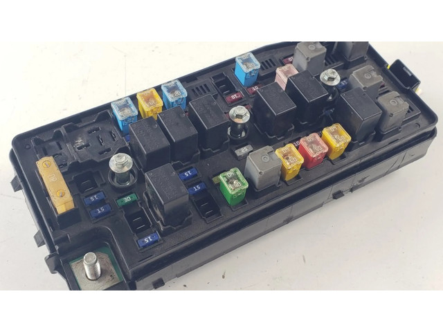 Блок предохранителей 95202895   Chevrolet Captiva    