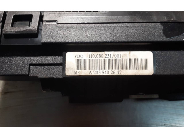 Přístrojová deska Mercedes-Benz C W203 2000 A2035402647