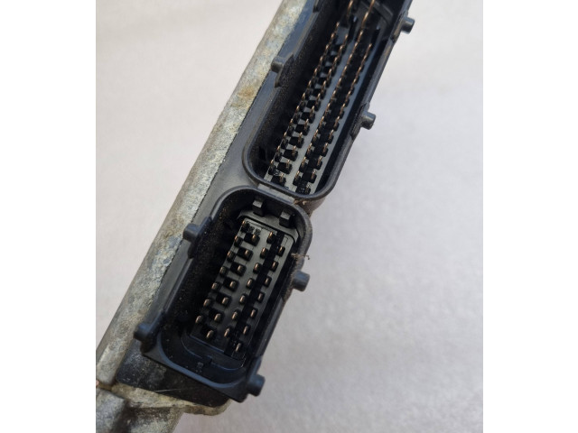 Řídící jednotka 038906013AN, 28SA4768 Volkswagen Caddy 1999