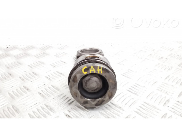 Píst 03LG, CAH Audi A4 S4 B8 8K pro naftový motor 2.0 CAHA