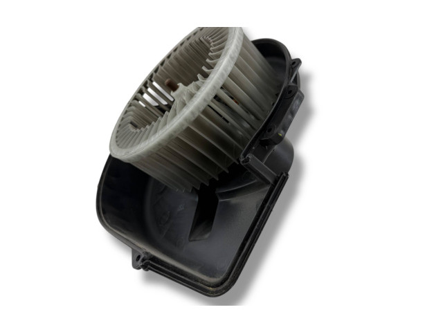 Вентилятор печки 6Q1819015J Audi A1