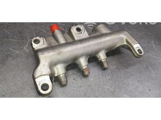 Vstřikovací lišta Renault Vel Satis