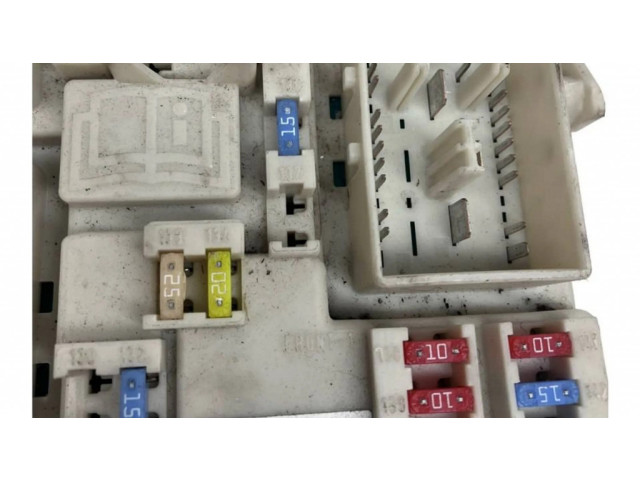 Блок предохранителей 7M5T14A073CD, 519242309   Ford Focus    