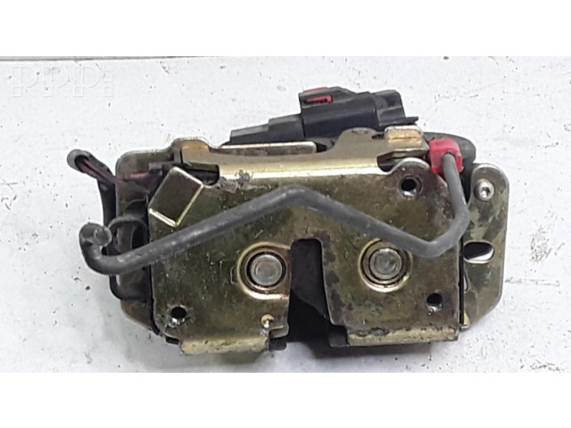 Zámek zadních dveří 678aa Chrysler Voyager 2002