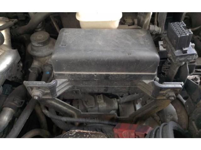 Блок предохранителей 911613E019   KIA Sorento    