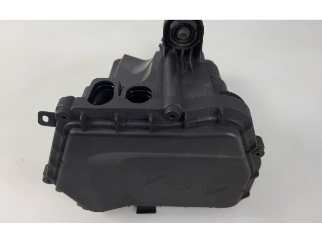 Блок предохранителей  8509909   BMW X3 F25    