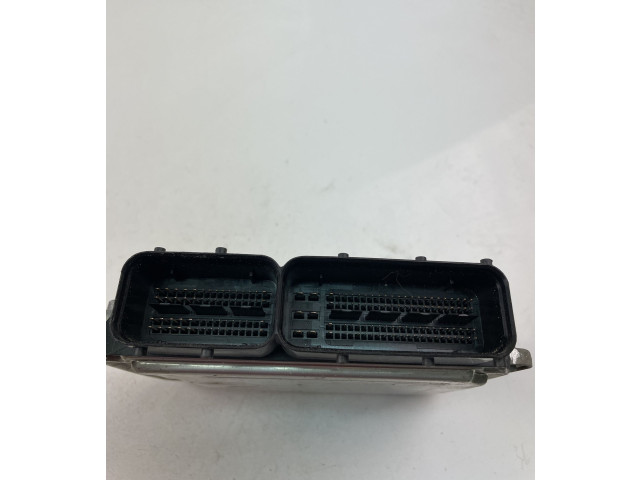 Řídící jednotka 03L906018PC, 0281017946 Volkswagen Tiguan 2011