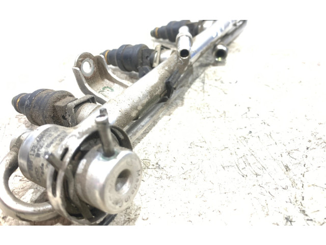 Топливная рампа 058133681 Audi A6 S6 C5 4B