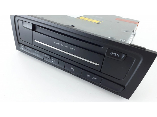 Радио/ проигрыватель CD/DVD / навигация