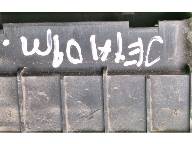 Блок предохранителей 1k0937125 Volkswagen Jetta V