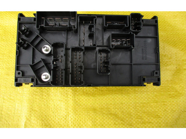 Блок предохранителей 82241SC020   Subaru Forester SH    