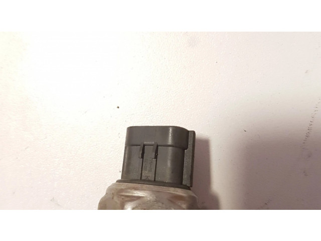 Топливная рампа 45PP31, 05N42194   Mitsubishi L200  