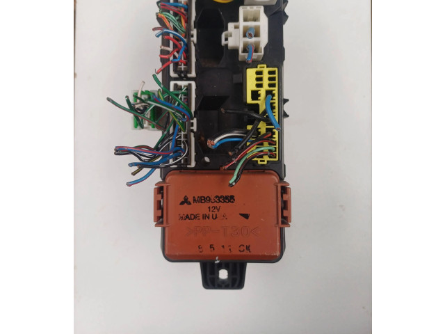 Блок предохранителей MB953355, 8511CK Mitsubishi Carisma