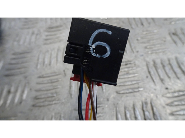 Зеркало электрическое Skoda Fabia Mk4 (6VA) 2021 - года