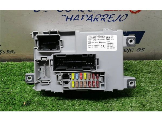 Блок предохранителей  519217590   Opel Combo D    