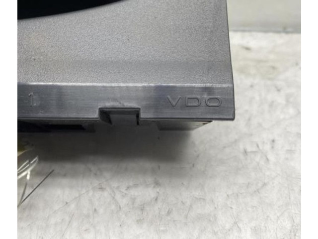 Панель приборов    Renault Twingo II       