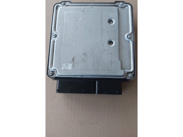 Řídící jednotka 03G906016HN, 1039S10847 Volkswagen Caddy 2006