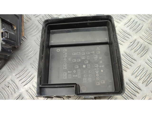 Блок предохранителей Honda FR-V