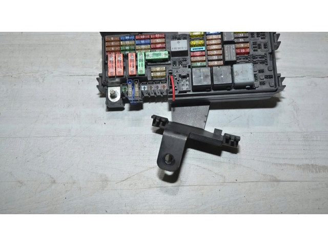 Блок предохранителей A1645403372 Mercedes-Benz R W251