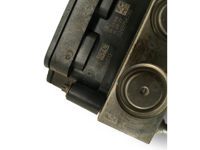 Jednotka ABS A0004313900 Mercedes-Benz GLA W156 2016