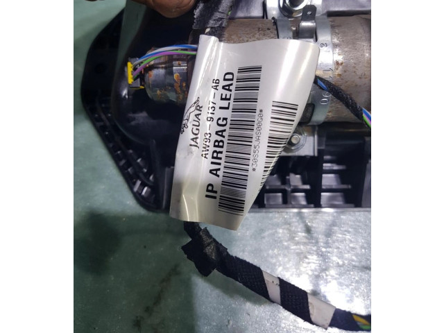 Подушка безопасности пассажира AW93-F044A74-AD Jaguar XJ X351