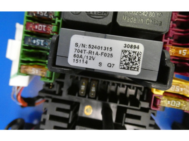 Pojistková skříňka A0025428019, 52401315 Mercedes-Benz GLA W156 2015