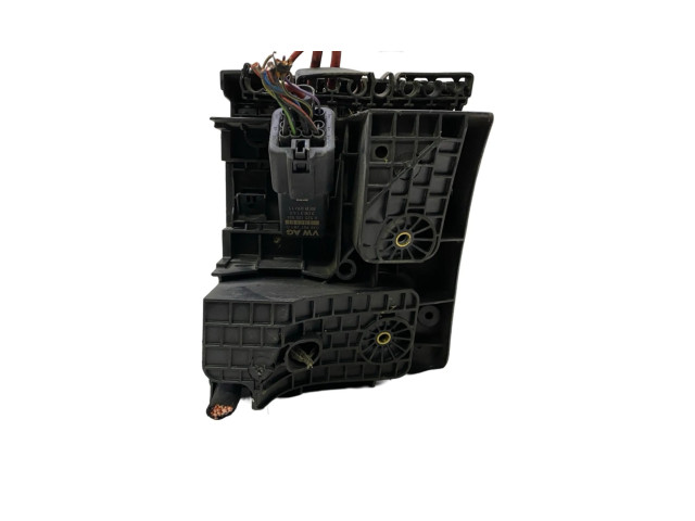   Pojistková skříňka 1K0937132F, 1K0937132G   Volkswagen Tiguan 2010