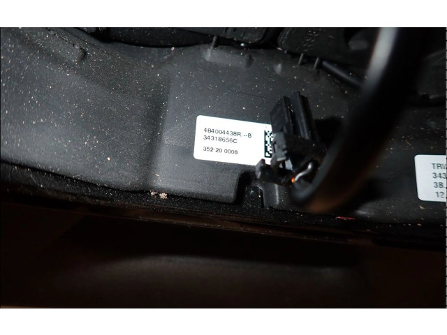 Руль Dacia Sandero III 2020 - года 484004438R