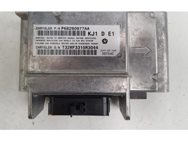 Блок подушек безопасности P68290977AA   Jeep Cherokee III KJ