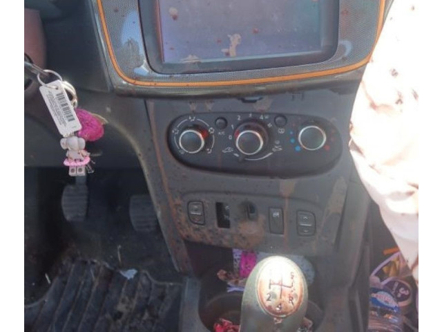 Блок управления климат-контролем 275105857R   Dacia Sandero